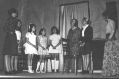 Comedia-en-el-Centro-Juvenil-ano-74