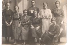 Isabel-Jimenez-Lopez-y-sus-amigas-1920